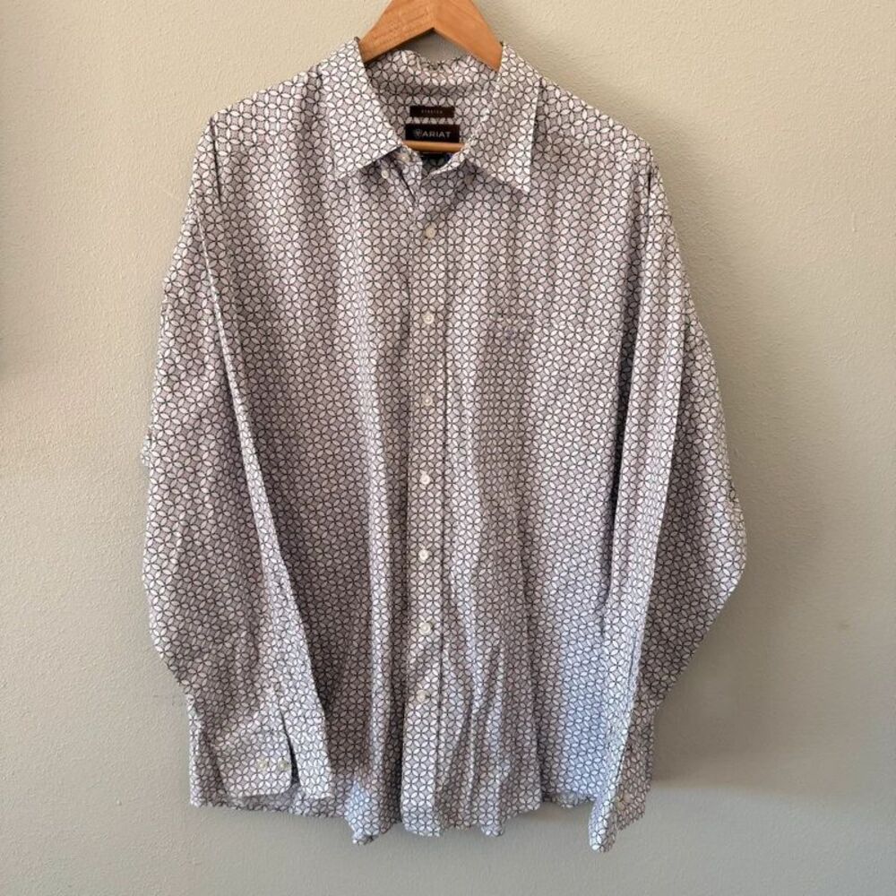 Ariat Men’s long sleeve button down dress shirt date night church